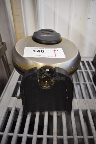 Black & Decker WM1404S Metal Countertop Waffle Maker. 120 Volts, 1 Phase. 7x11.5x7