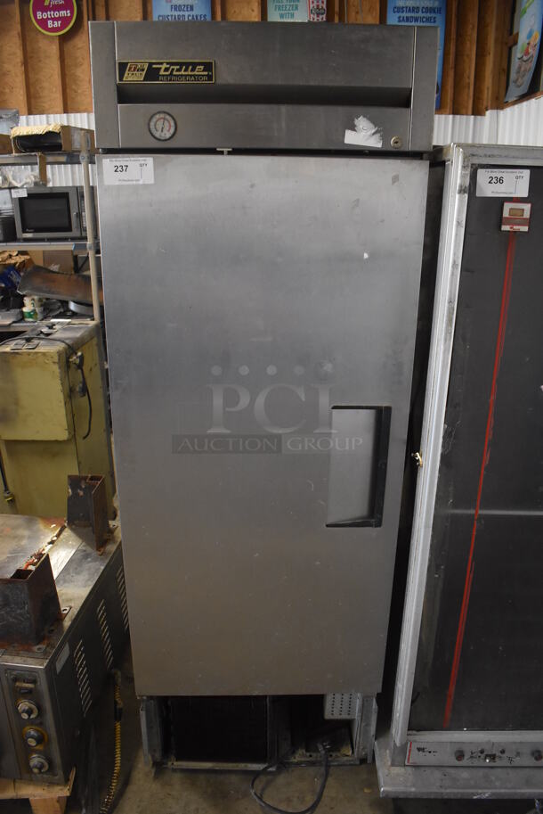 True T-23 Stainless Steel Commercial Single Door Reach In Cooler w/ Metal Pan Rack. 115 Volts, 1 Phase. 27x30x79. Tested and Working!