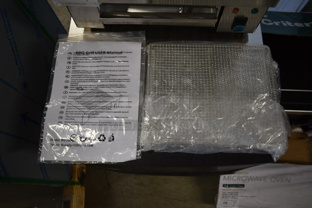 BRAND NEW SCRATCH AND DENT! 2022 Hoocoo IBG-18 Stainless Steel Commercial Countertop Electric Powered Barbecue BBQ Grill. 110 Volts, 1 Phase. Tested and Working! - Image 2 of 7