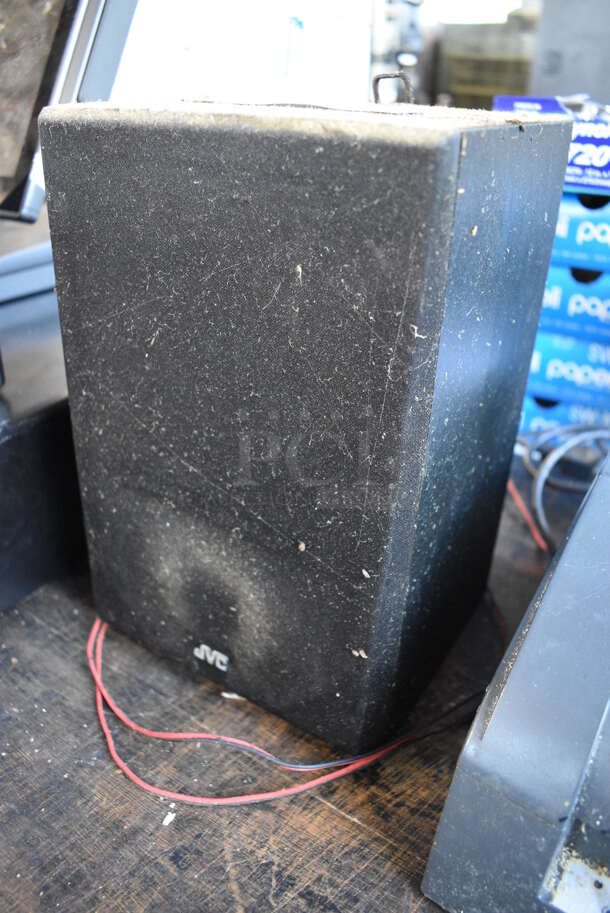 JVC Model SP-UXG300 Speaker. 6.5x5.5x10 - Image 2 of 3