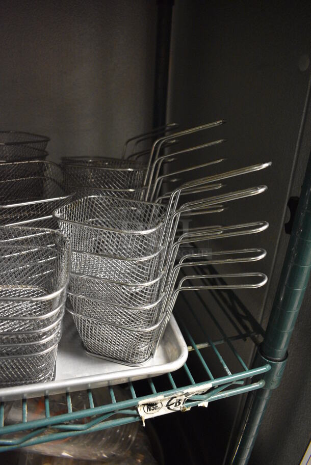 34 Metal Decorative Fry Basket Holders. 3.5x7x5. 34 Times Your Bid! (kitchen) - Image 3 of 3
