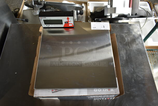BRAND NEW SCRATCH AND DENT! Taylor TE30WD Stainless Steel Commercial Countertop Battery Powered Scale. - Image 3 of 11