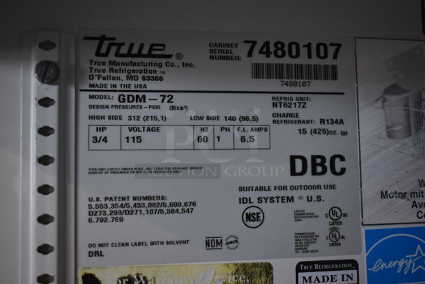 2012 True GDM-72 ENERGY STAR Metal Commercial 3 Door Reach In Cooler Merchandiser w/ Poly Coated Racks. 115 Volts, 1 Phase. Tested and Working! - Image 6 of 9