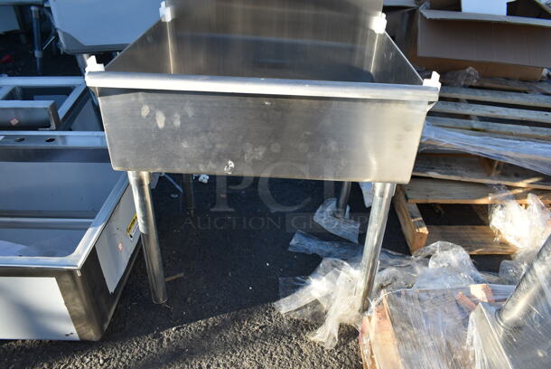 BRAND NEW SCRATCH AND DENT! Stainless Steel Commercial Single Bay Sink. - Image 4 of 4