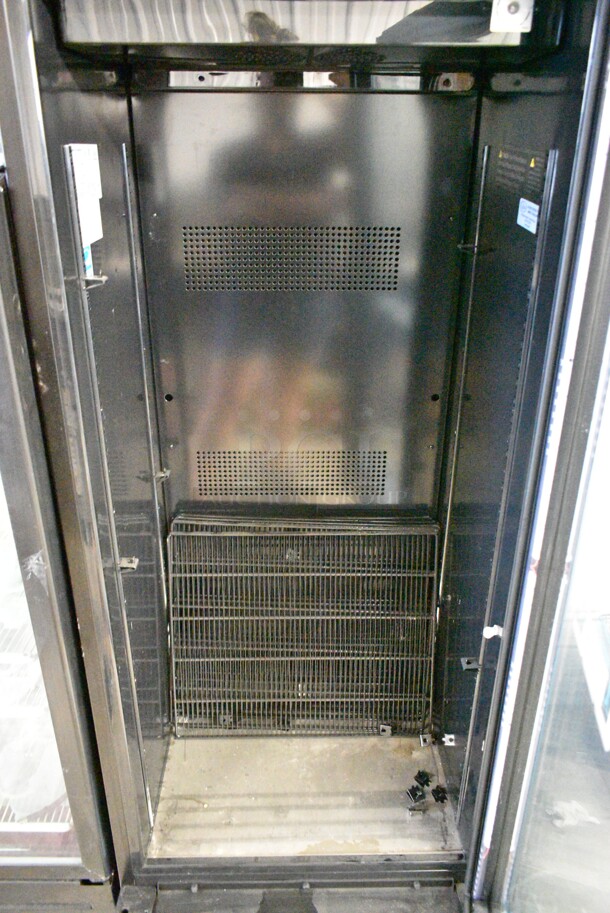 IDW GCG-12-F2334B Metal Commercial Single Door Reach In Cooler Merchandiser. 115 Volts, 1 Phase. Tested and Working! - Image 4 of 6