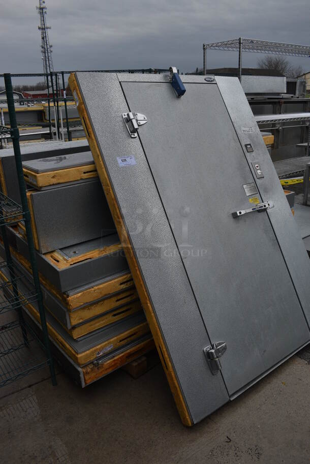 Norlake 6'x6'x6.5' SELF CONTAINED Walk In Cooler Box w/ Floor, Copeland Compressor and Norlake Model CPB0751C-A Condenser. 208-230 Volts, 1 Phase. Picture of the Unit Before Removal Is Included In the Listing - Image 4 of 9