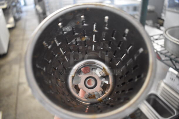 6 Grinder Blade Inserts; 5 Slicing and 1 Grating. 4x4x4. 6 Times Your Bid! - Image 4 of 4