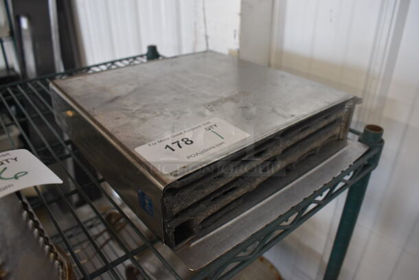 Stainless Steel Knife Holder. 12x2.5x13 - Image 1 of 3