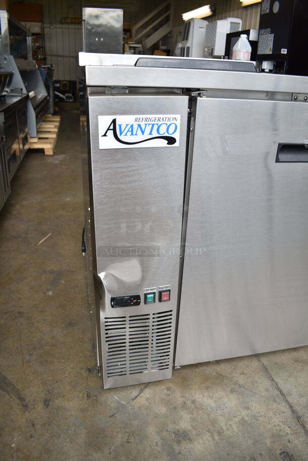 BRAND NEW SCRATCH AND DENT! 2023 Avantco 178UDD4CTS Stainless Steel Kegerator / Beer Dispenser with (2) Double Tap Tower and Club Top - (4) 1/2 Keg Capacity. 115 Volts, 1 Phase. Tested and Working! - Image 3 of 10