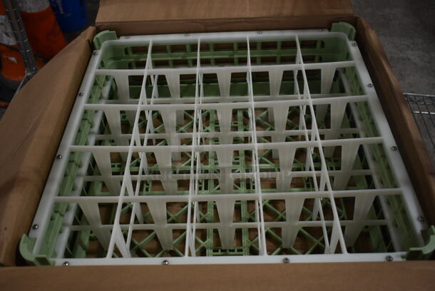 BRAND NEW! Vollrath 52711 Signature Full-Size Light Green 25-Compartment 5 11/16" Tall Glass Rack - Image 3 of 5