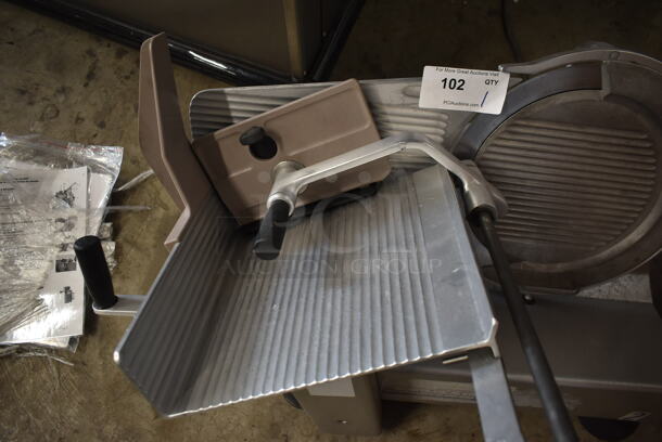 Bizerba SE 12 US Stainless Steel Commercial Countertop Meat Slicer. 120 Volts, 1 Phase. Tested and Working! - Image 4 of 8
