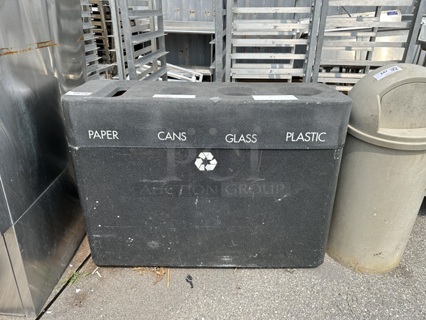 Black Trash Can Shell w/ 4 Black Poly Trash Cans.