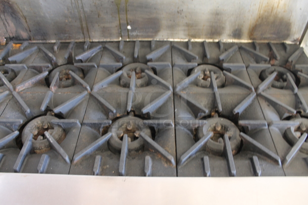 Garland SunFire Stainless Steel Commercial Natural Gas Powered 10 Burner Range w/ 2 Ovens and Back Splash. - Image 2 of 8