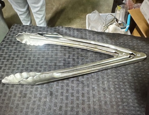 Stainless Steel Tong. 2XBID