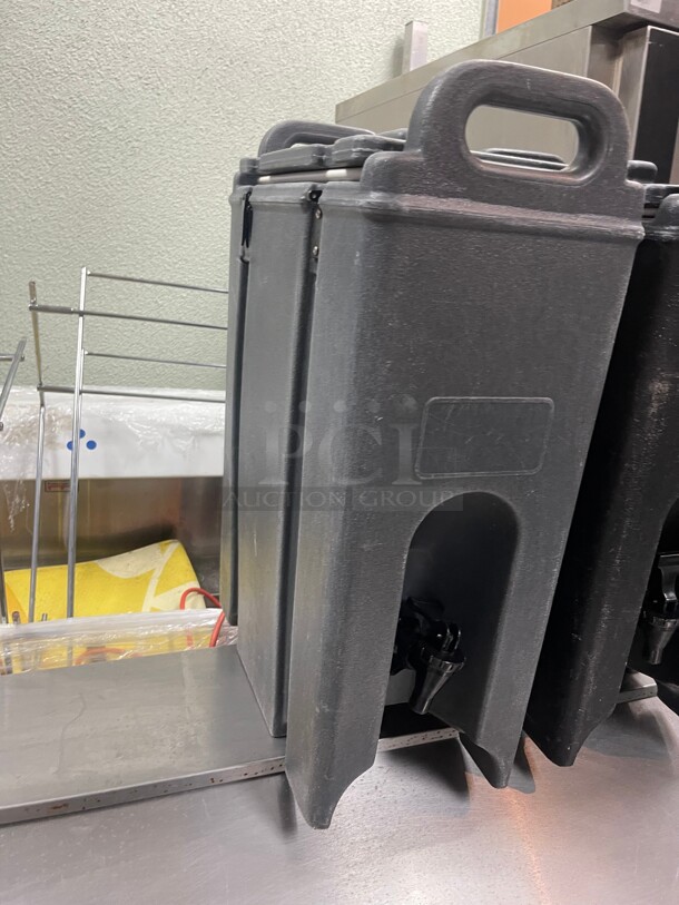 Clean! Cambro Heat Or Cold Commercial Heavy Duty Beverage Dispenser NSF   - Image 4 of 9