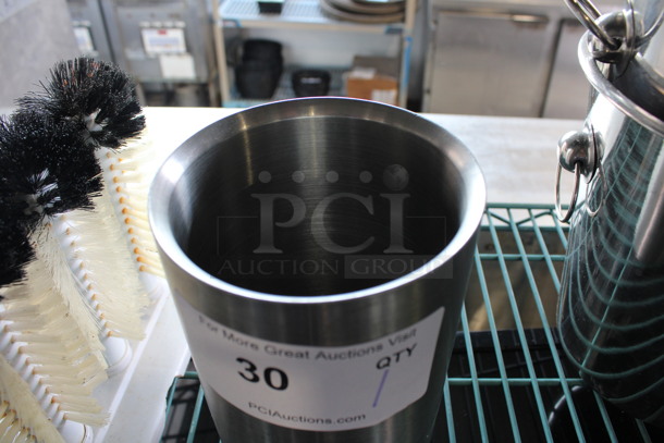 Metal Wine Bottle Chilling Bucket. 5x5x7.5 - Image 3 of 3