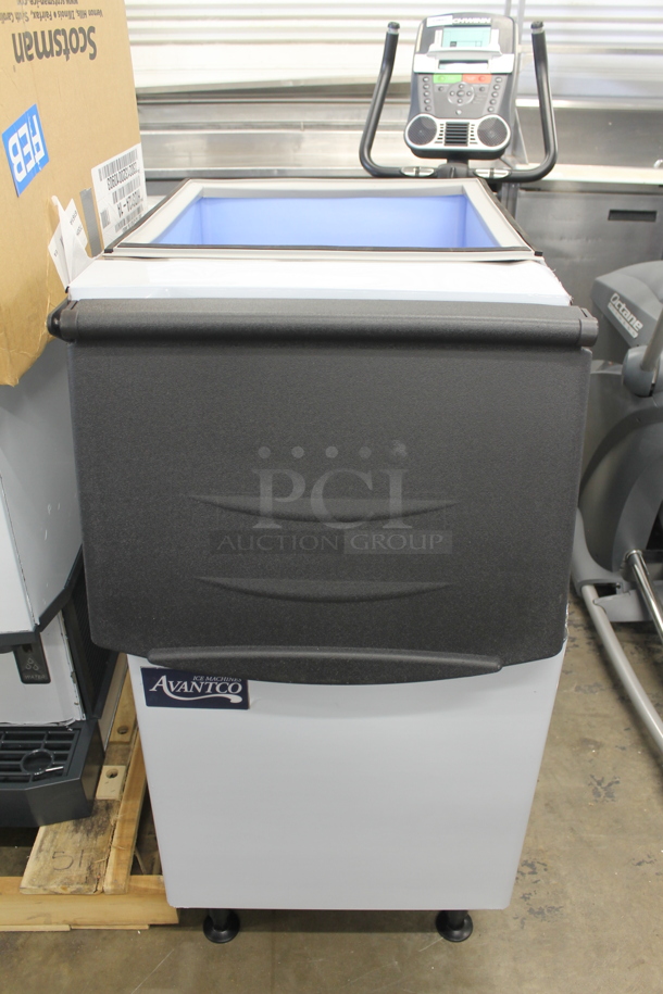BRAND NEW SCRATCH AND DENT! Avantco Ice BIN23022 22" Ice Storage Bin - 275 lb. - Image 1 of 8