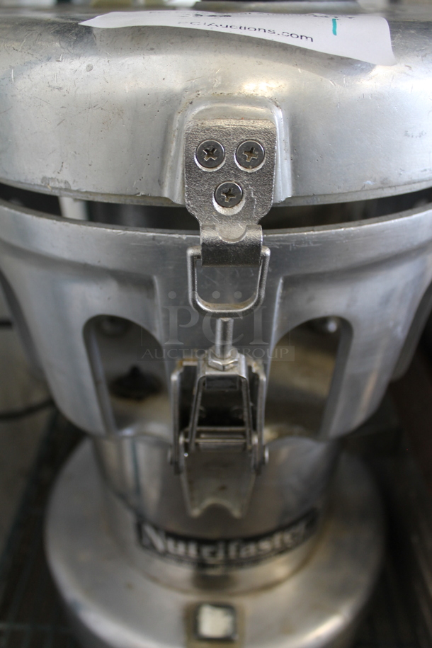 Nutrifaster N450 Metal Commercial Countertop Juicer. 110 Volts, 1 Phase. Tested and  Working! - Image 4 of 6