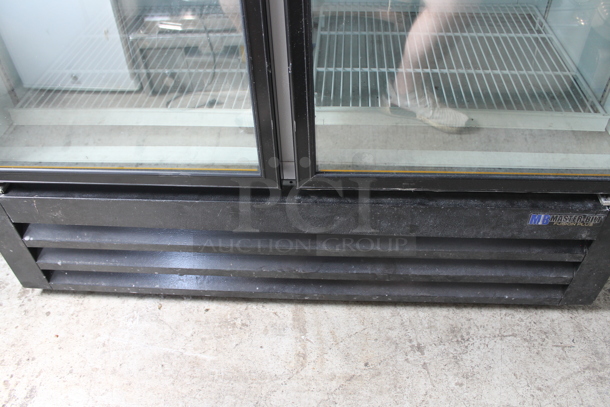 Master-Bilt MBGFP48-HG Metal Commercial 2 Door Reach In Freezer Merchandiser w/ Poly Coated Racks. 115/208-230 Volts, 1 Phase. - Image 5 of 6