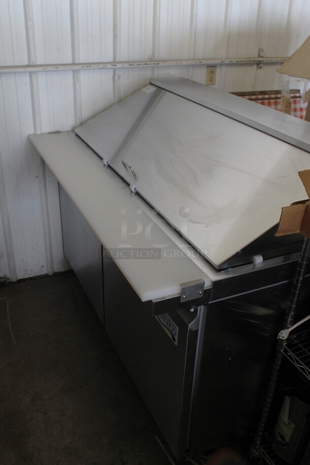 BRAND NEW SCRATCH AND DENT! 2023 Avantco 178SSPT60MHC Stainless Steel Commercial Sandwich Salad Prep Table Bain Marie Mega Top on Commercial Casters. 115 Volts, 1 Phase. Tested and Working! - Image 2 of 8