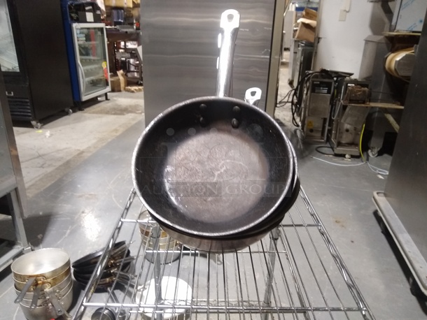 Pans - Image 2 of 4