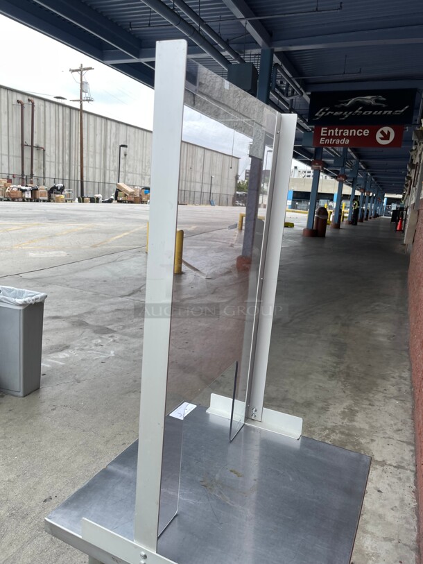 Barley Used! Metro Clear Fiber Glass Shield Screen  Great For Cash Register Area - Image 4 of 7