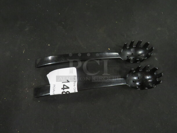 One Lot Of 17 Poly Salad Bar Sporks.  - Image 1 of 1