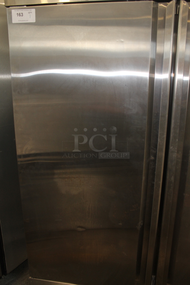 Avantco 178CFD2RR Stainless Steel Commercial 2 Door Reach In Cooler w/ Poly Coated Racks on Commercial Casters. 115 Volts, 1 Phase. Tested and Working! - Image 6 of 11