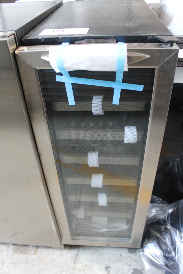 BRAND NEW SCRATCH AND DENT! Danby DWC276BLS Stainless Steel Commercial 27 Bottle Capacity Wine Chiller Cooler Merchandiser. 115 Volts, 1 Phase. Tested and Working! - Image 4 of 10