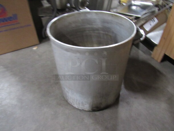 One 17X18 Aluminum Stock Pot With 1 Handle.