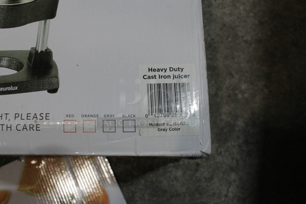 2 BRAND NEW IN BOX! Eurolux ELJ5002G Heavy Duty Cast Iron Juicer. 2 Times Your Bid! - Image 4 of 4