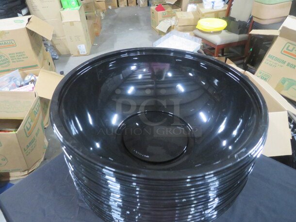 One Lot Of 16 NEW 320oz Bowls.