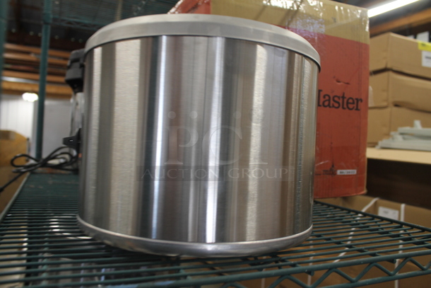 BRAND NEW SCRATCH AND DENT! Nemco 6101A Commercial Stainless Steel Countertop 11 Quart Round Soup Warmer. 120V. Tested And Working!  - Image 2 of 6