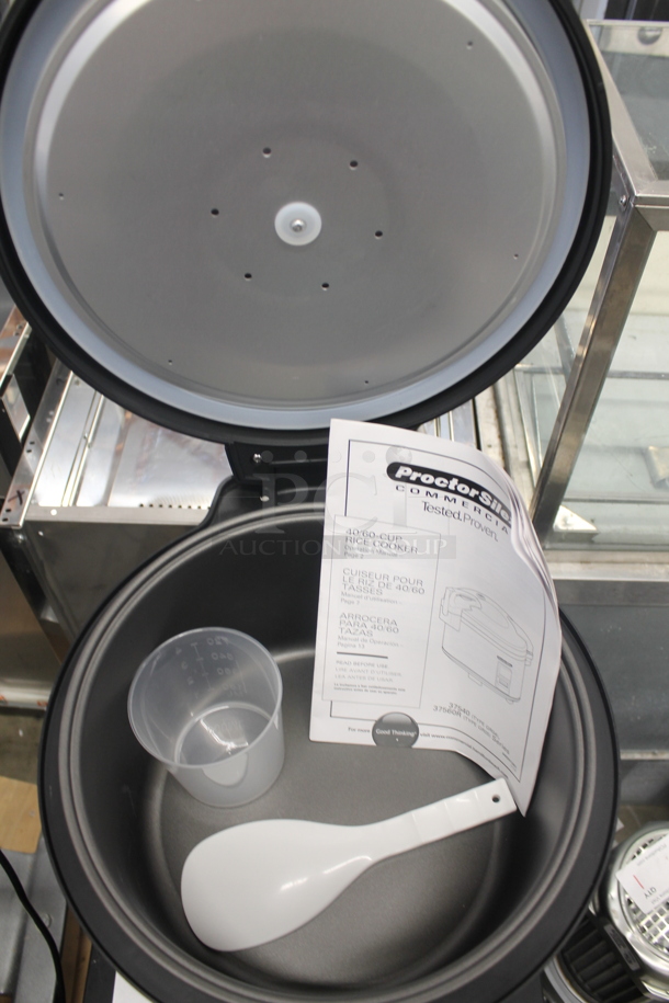 BRAND NEW SCRATCH AND DENT! 2022 Hamilton Beach 37560R Commercial Stainless Steel Electric Countertop 40/60 Cup Rice Cooker. 120V. Tested And Working!  - Image 4 of 8