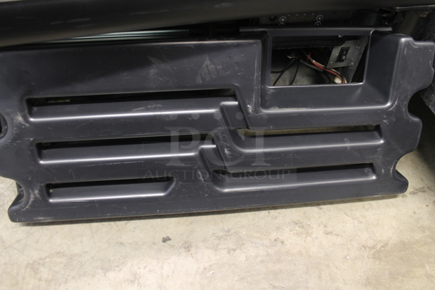 Imbera VR12 Metal Commercial Single Door Reach In Cooler Merchandiser w/ Poly Coated Racks. 115 Volts, 1 Phase. Tested and Powers On But Does Not Get Cold  - Image 5 of 5