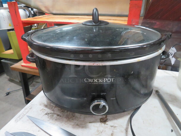 One Crock Pot. No Cord. - Image 1 of 1