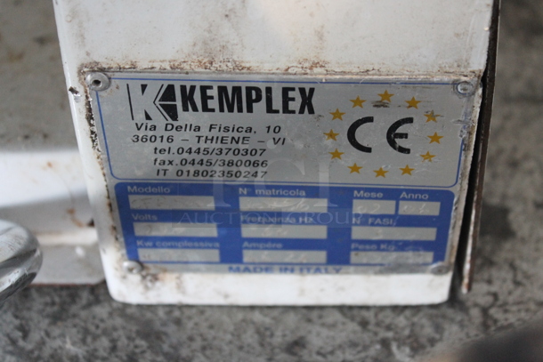Kemplex SFB500 Metal Commercial Countertop Reversible Dough Sheeter. 220 Volts. - Image 5 of 6