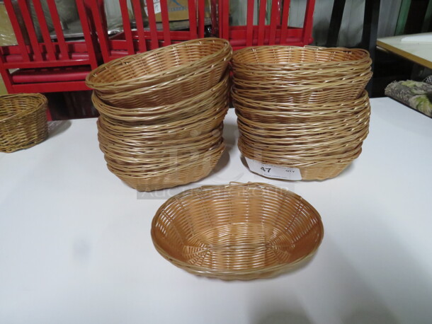 One Lot Of App 28 Bread/Chip Baskets. - Image 2 of 2