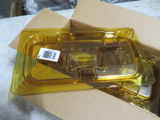 NEW Rubbermaid 1/3 Size Amber Hinged Lid. 6XBID - Image 1 of 3