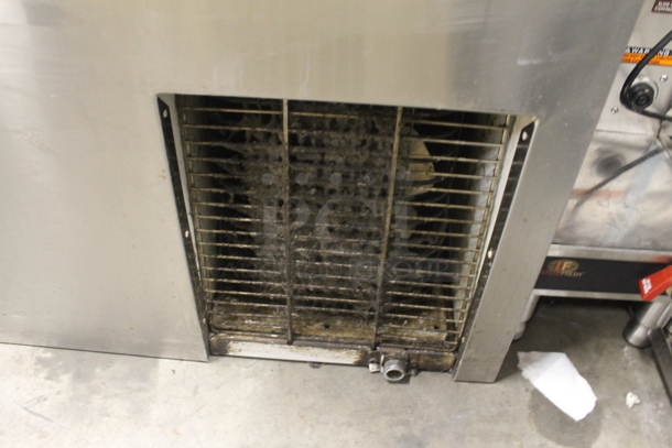 Master-Bilt DC-8D Stainless Steel Commercial Chest Freezer w/ 2 Center Hinge Lids. 115 Volts, 1 Phase. Tested and Working! - Image 4 of 7