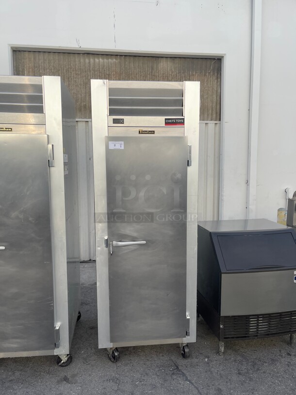 2020! Traulsen G12010 30 inch One Section Reach In Commercial Freezer, (1) Solid Door, 115v Tested and Working! 30x34x83 - Image 2 of 8