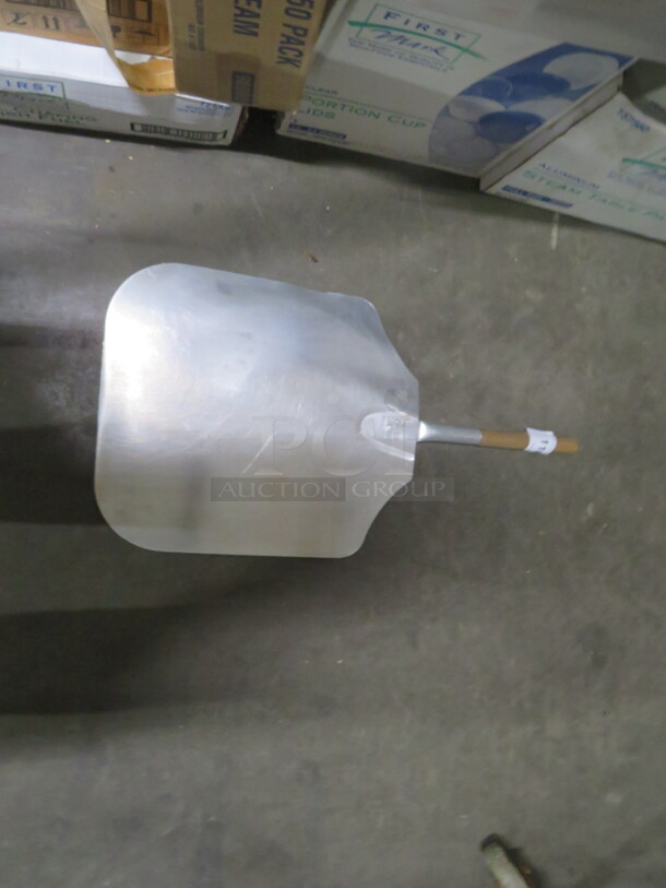 One Pizza Paddle. - Image 1 of 1