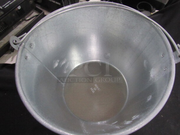 NEW RED STRIPE Beer Bucket. 4XBID - Image 2 of 3