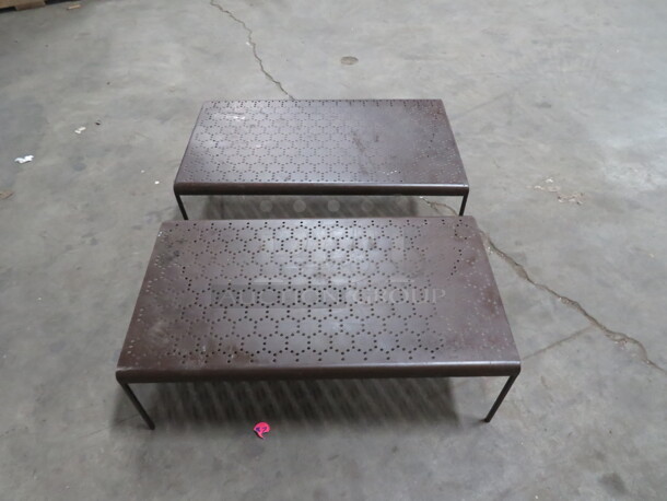 Brown Metal Shelf. 2XBID