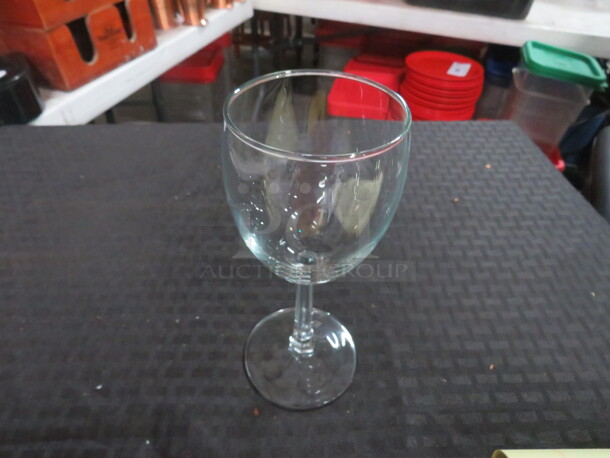DOZEN NEW Wine Glass. 3XBID. 36 NEW GLASSES. - Image 1 of 1