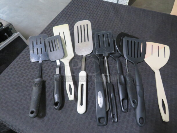 One Lot Of Utensils. - Image 1 of 1