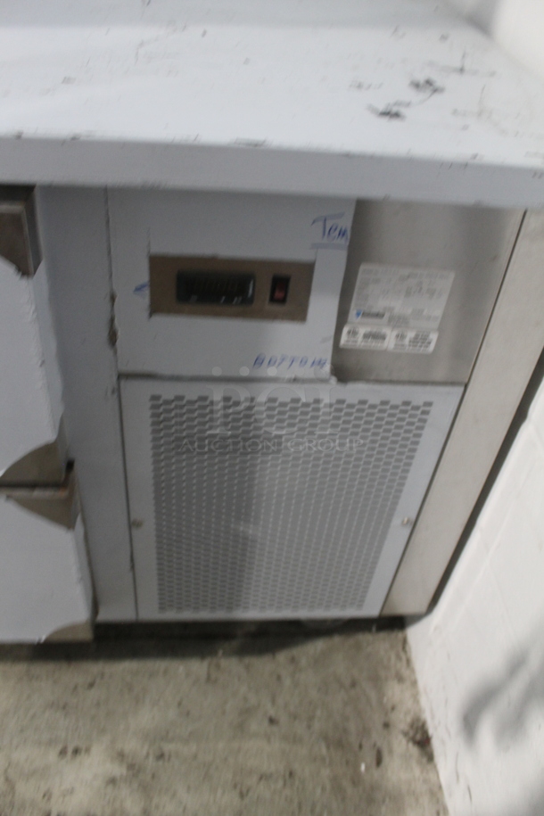 BRAND NEW SCRATCH AND DENT! CustomCool LB4SC Stainless Steel Commercial 2 Drawer Undercounter Cooler on Commercial Casters. 115 Volts, 1 Phase. Cannot Test Due To Missing Power Cord - Image 3 of 5