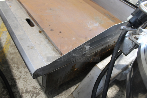 Toastmaster Pro Series Stainless Steel Commercial Countertop Gas Powered Flat Top Griddle. - Image 6 of 6