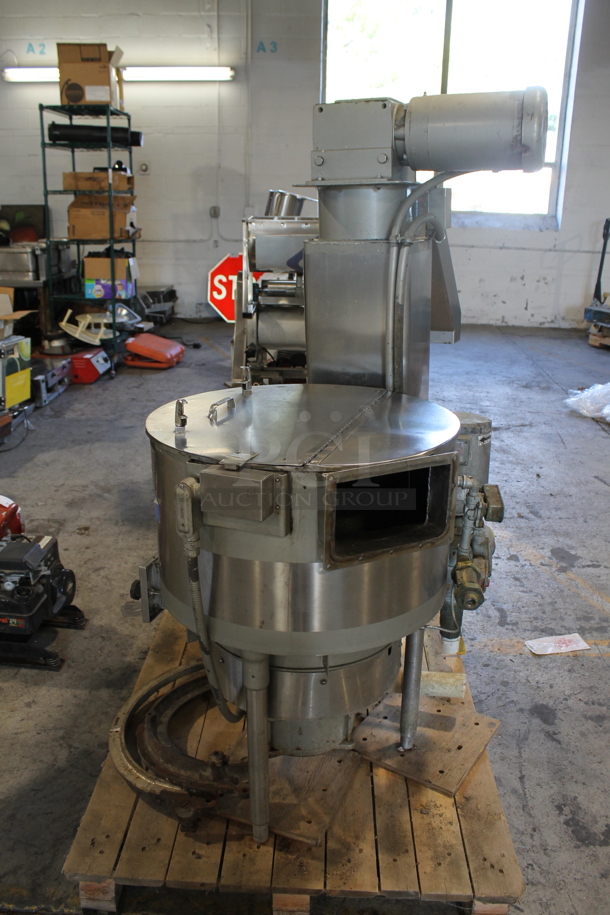 Hobart EL5-1224 Commercial Waste Processing Self Contained Food Scraps Grinding System Garbage Disposal.
200 Volts, 3 Phase.  - Image 4 of 11