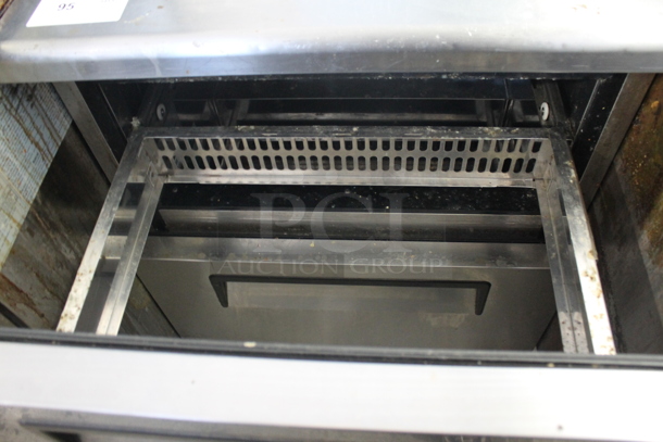 Turbo Air TUR-28SD-D2 Stainless Steel Commercial 2 Drawer Undercounter Cooler on Commercial Casters. 115 Volts, 1 Phase. Tested and Working! - Image 4 of 7